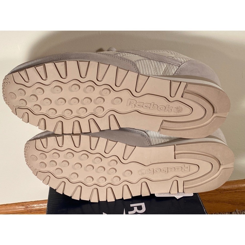 Reebok Classic Leather Running Shoes NIB Women Sz 8 Chalk Mod Beige GY1523 - Picture 13 of 13